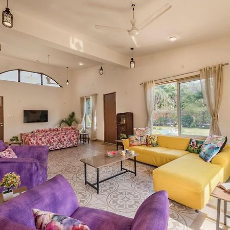 לונבלה Saffronstays Roselle, Malavli - Pet-Friendly Pool Villa With Modern Interiors מראה חיצוני תמונה