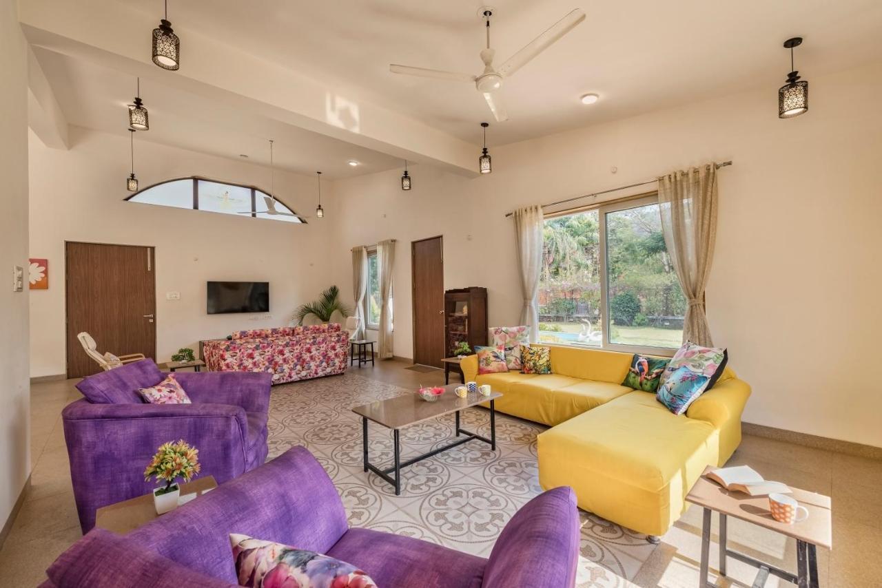 לונבלה Saffronstays Roselle, Malavli - Pet-Friendly Pool Villa With Modern Interiors מראה חיצוני תמונה