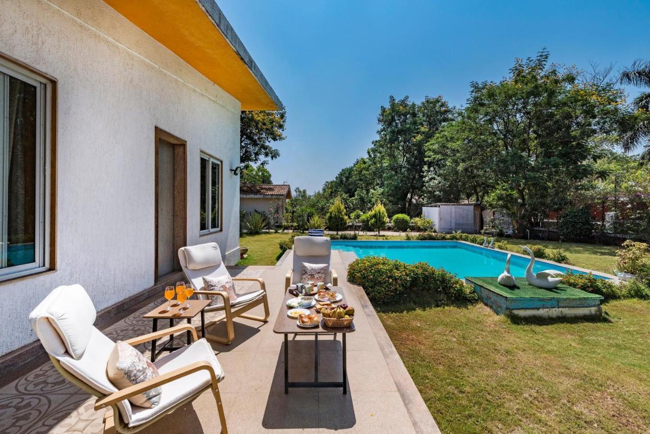 לונבלה Saffronstays Roselle, Malavli - Pet-Friendly Pool Villa With Modern Interiors מראה חיצוני תמונה