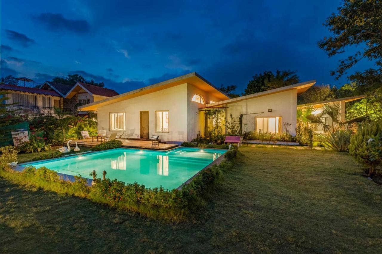 לונבלה Saffronstays Roselle, Malavli - Pet-Friendly Pool Villa With Modern Interiors מראה חיצוני תמונה