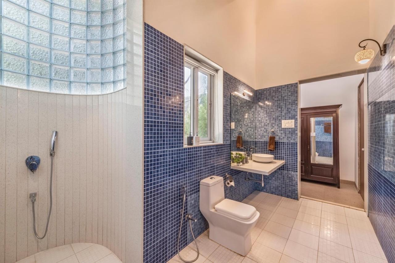 לונבלה Saffronstays Roselle, Malavli - Pet-Friendly Pool Villa With Modern Interiors מראה חיצוני תמונה