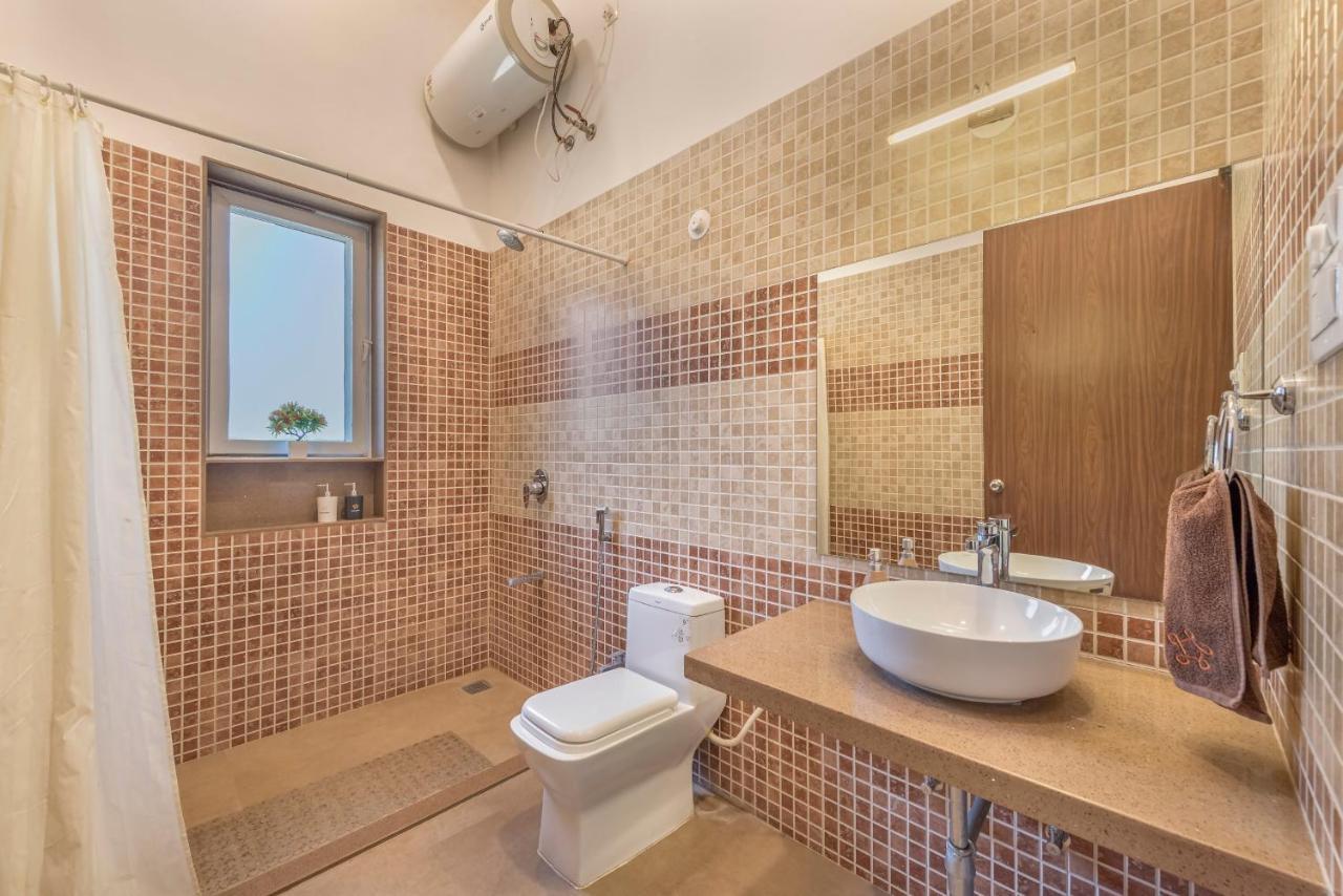 לונבלה Saffronstays Roselle, Malavli - Pet-Friendly Pool Villa With Modern Interiors מראה חיצוני תמונה