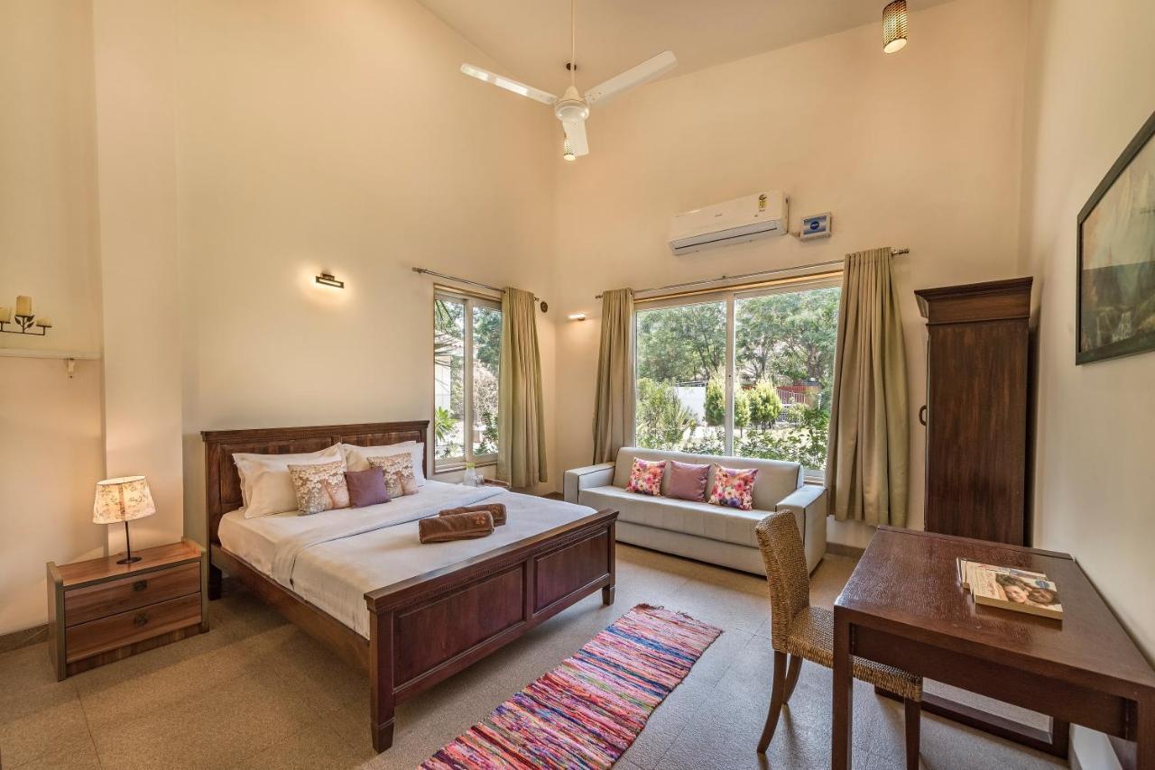 לונבלה Saffronstays Roselle, Malavli - Pet-Friendly Pool Villa With Modern Interiors מראה חיצוני תמונה